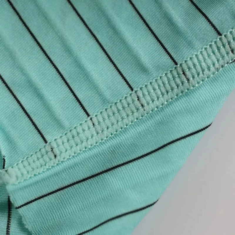 DomiGe seamless leg opening detail sky blue — no-stitch clean edge striped boxer shorts