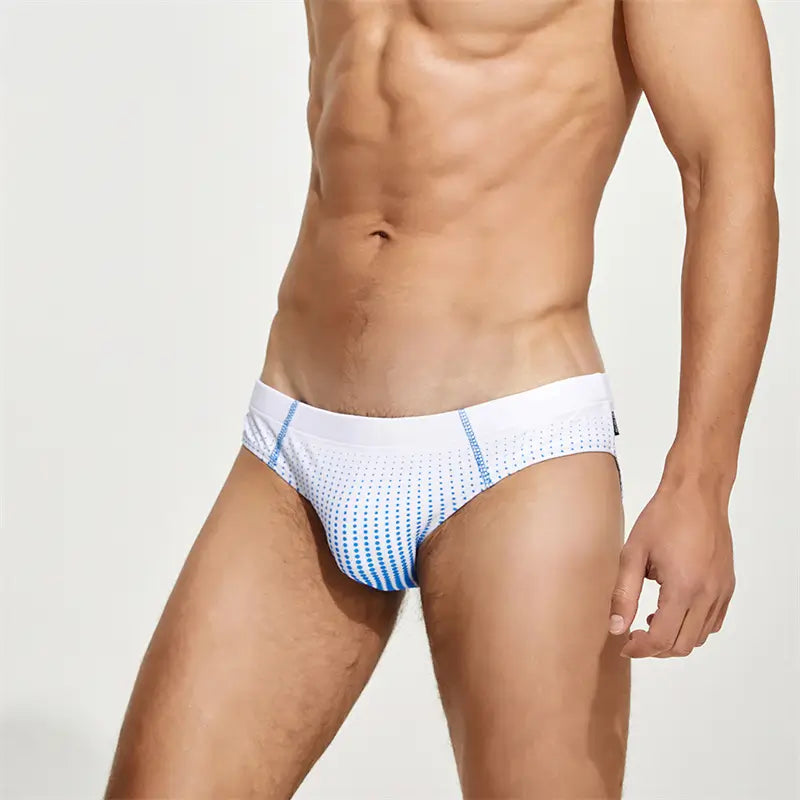 Seobean Seobean Men's Low-Rise Bikini Swim Briefs – Stylish & Comfortable Swimwear 230902