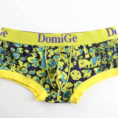 DomiGe enhanced 3D contour pouch flatlock reverse stitching detail — low-rise trunks green	
